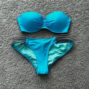Victoria’s Secret Bandeau Bikini